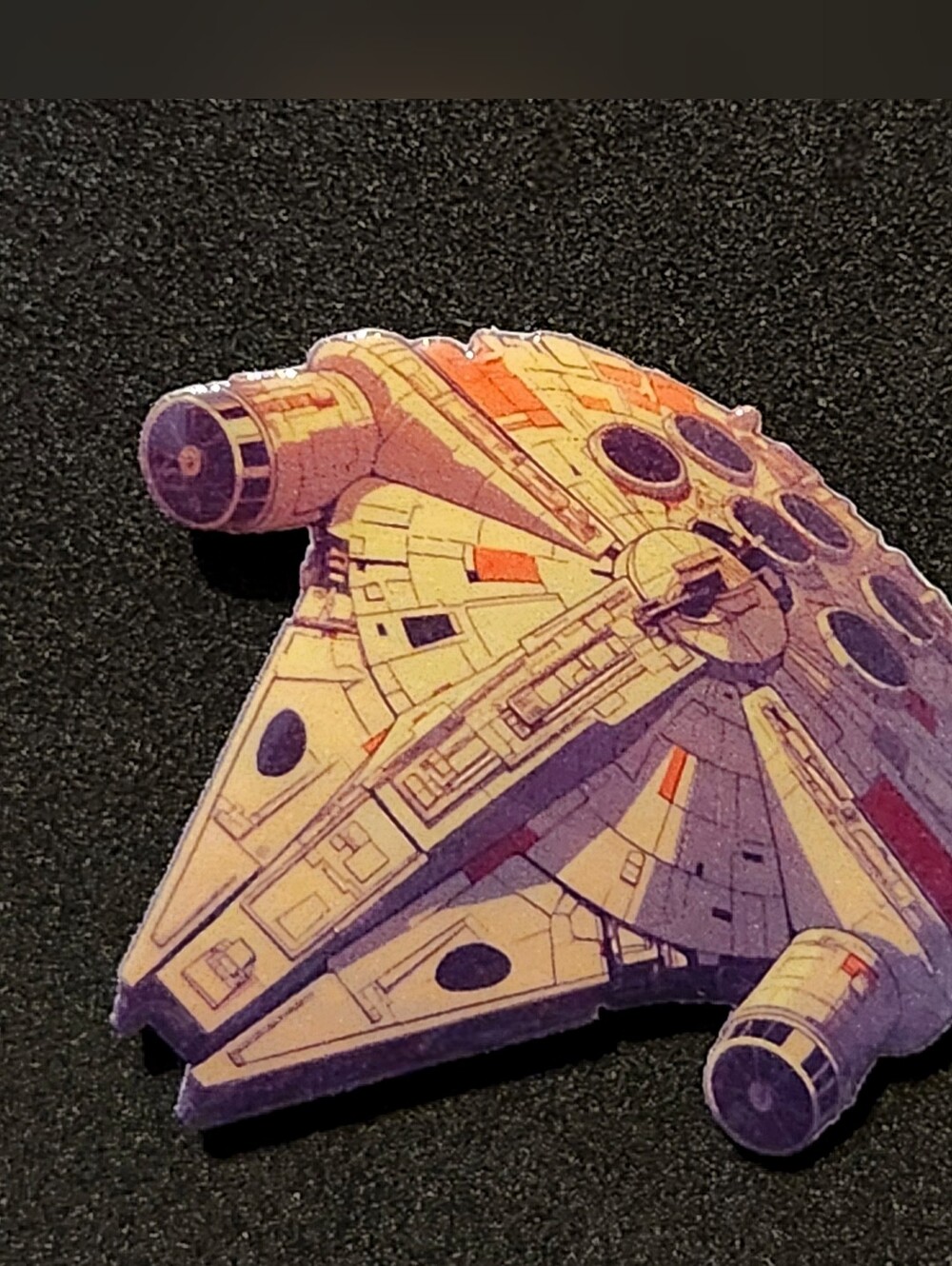 Millenium Falcon Pin - Star Wars